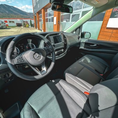 sky_automobiles_mercedes_9_places_4